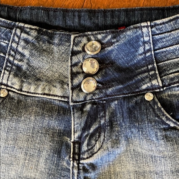 Ladies shorts - Picture 4 of 7